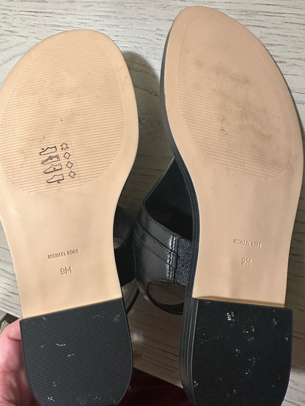 Michael Kors Black Leather Thong Sandals with Silver MK Accent - Picture 4 of 4